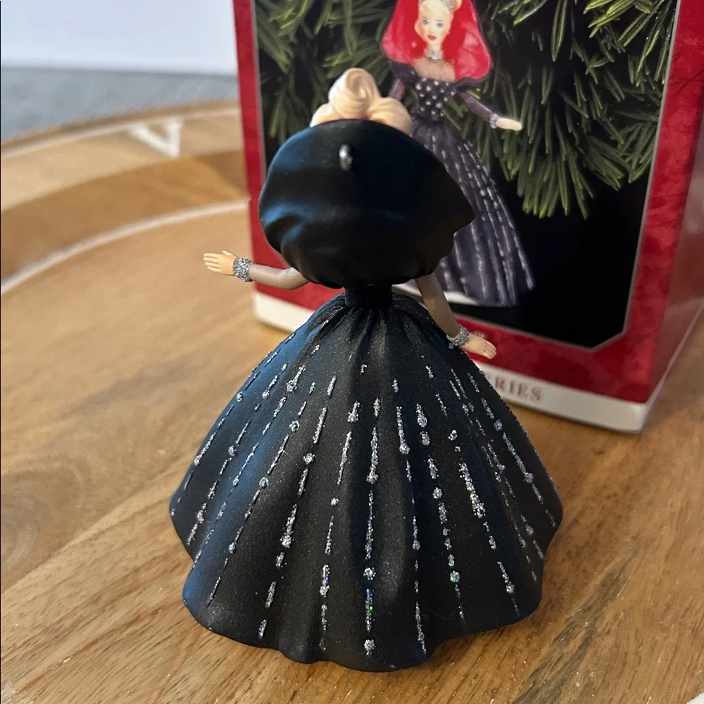Hallmark Keepsake Holiday Barbie NEW 1998 6th in series in Black and Pink dress
